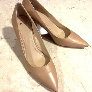 Marc Fisher Women's Tan Pumps